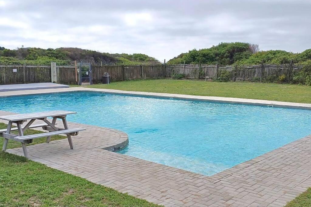 Low Tide At No 35 St Francis Bay Exterior foto