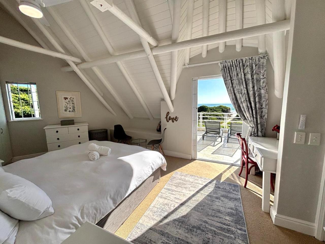 Low Tide At No 35 St Francis Bay Exterior foto